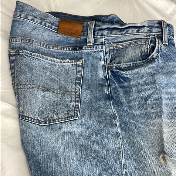 Lucky Brand Straight Blue Jeans with Worn-In Appeal - Picture 3 of 5